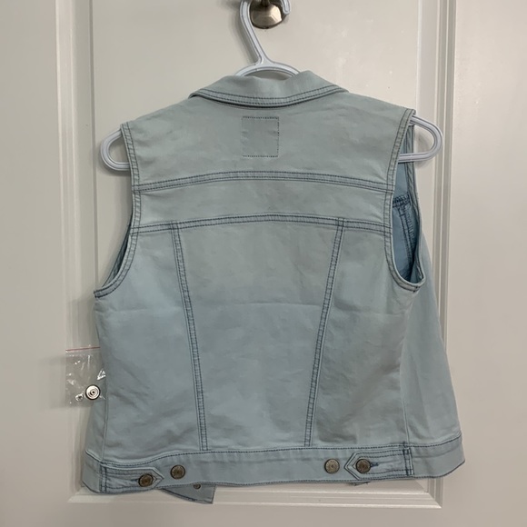 Light wash denim vest - Picture 2 of 2